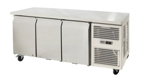 Airex Underbench 3 Solid Door Freezer