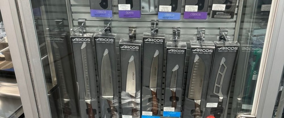 Knives Image1