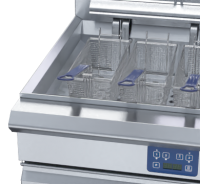 Blue Seal E60E Single Pan 3 Basket Electric Fryer with Digital display & product timers 