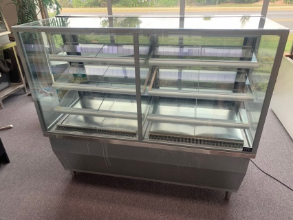 FPG Dual Zone Refrigerated Floor Standing Display Cabinet - POA