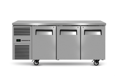 Skope Reflex RF7.UBR.3.SD 3 Solid Door Undercounter Fridge
